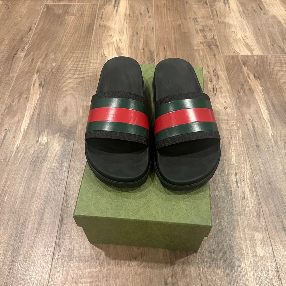 Gucci slides